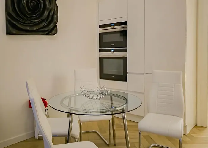 Rose Essence 公寓 *